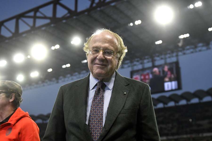 O presidente do Milan, Paolo Scaroni