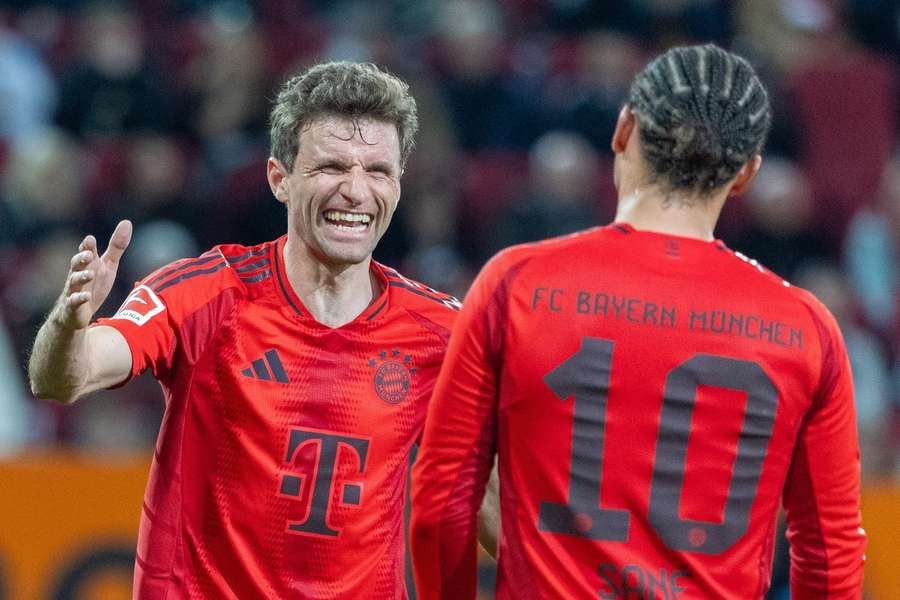 Thomas Müller und Leroy Sané könnten unterschiedliche Schicksale ereilen.