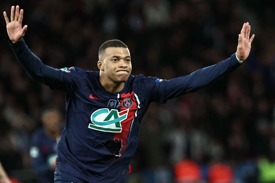 Mbappé decidiu a vaga para o PSG contra o Rennes