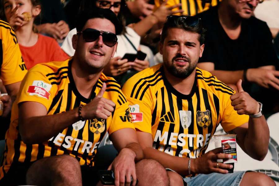 Lusitânia de Lourosa lidera a Liga 2