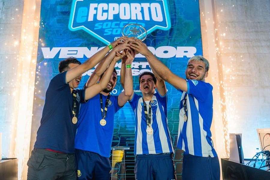 FC Porto celebra um troféu