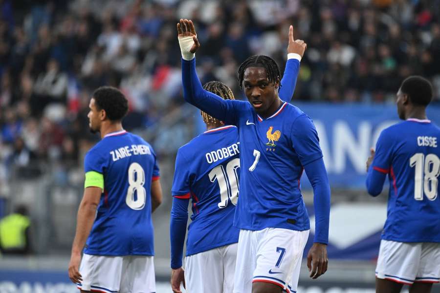 Mathys Tel et les Bleuets ont fait le travail.