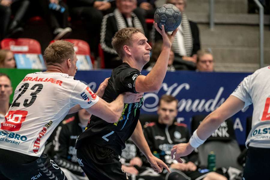 Tobias Jørgensen får sig en ny træner, som han overtager fra sin herværende modspiller, Miha Zvizej fra Holstebro.