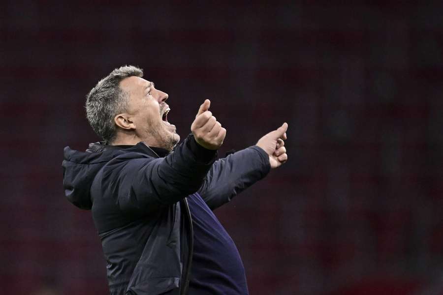 Ajax manager Oscar García celebrates the 3-0 against Sparta Rotterdam