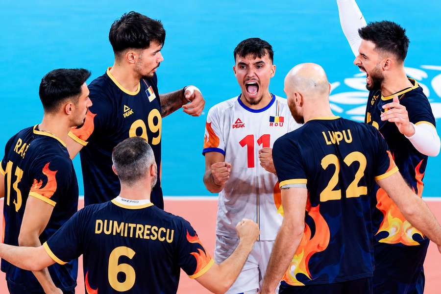 România a învins Turcia şi s-a calificat în optimile Campionatului European de volei România a învins Turcia şi s-a calificat în optimile Campionatului European de volei
