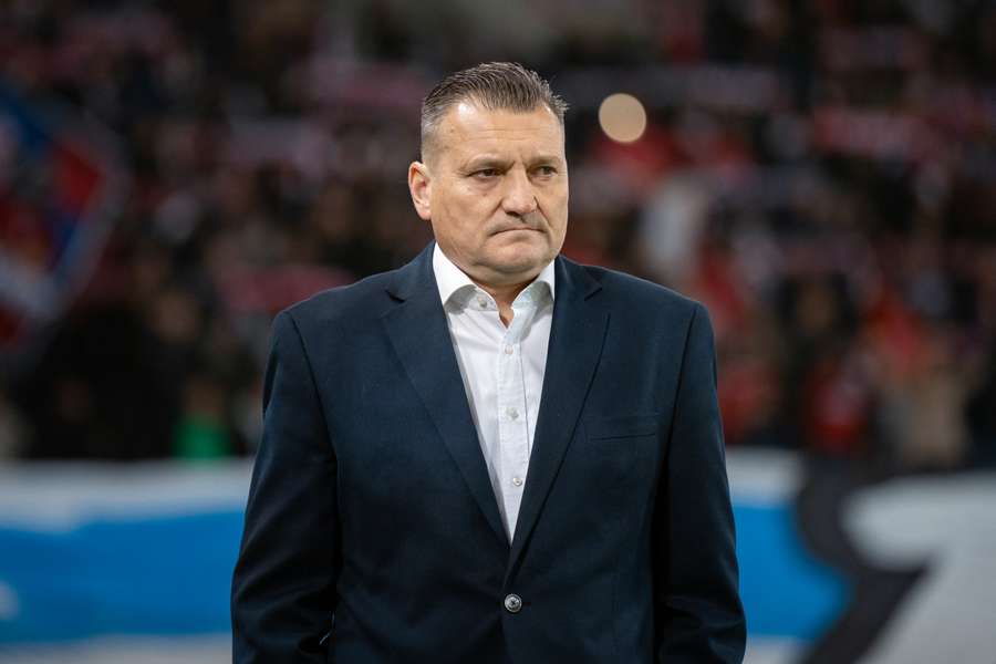 Cecherz nie jest już trenerem Wieczystej. Moskal i Petrescu wśród potencjalnych następców