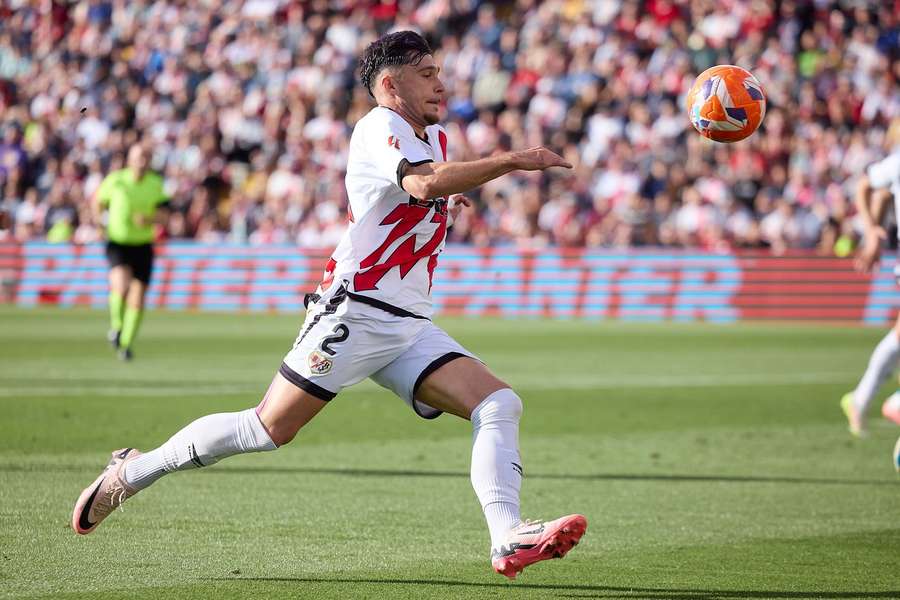 Andrei Rațiu a evoluat în acest sezon în 34 de partide pentru Rayo, reușind să înscrie 2 goluri și să ofere 3 pase decisive