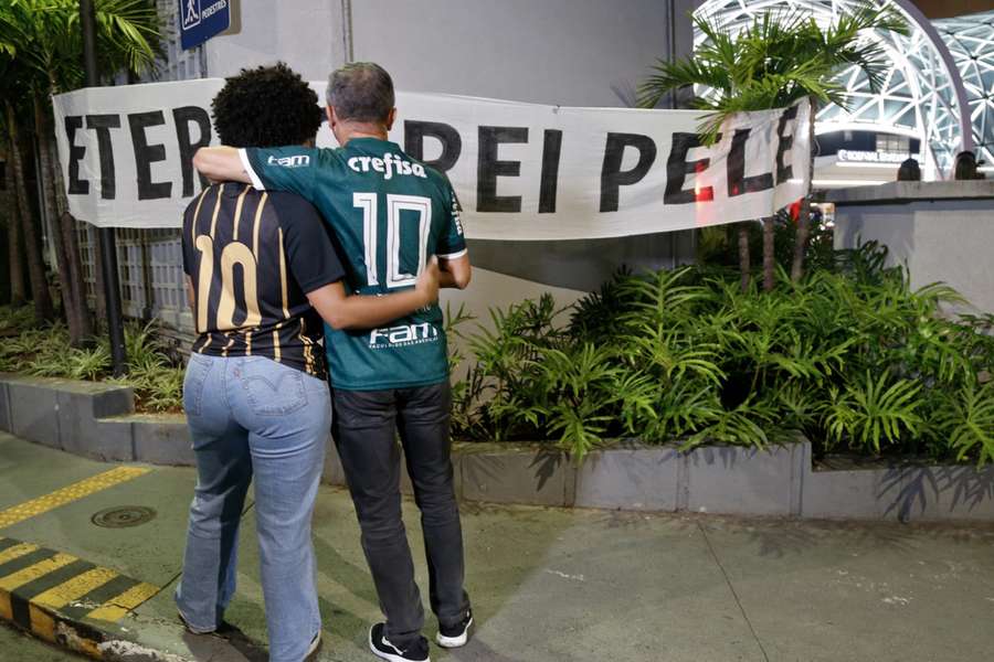 Santos zastrzeże numer 10 na prośbę rodziny Pelégo?