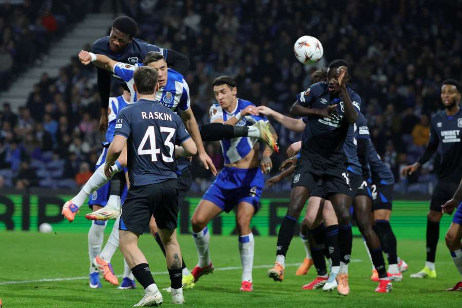FC Porto venceu o Rangers por 3-1 no Estádio do Dragão