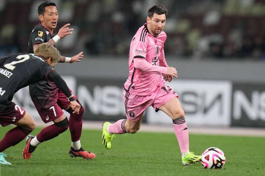 Lionel Messi în meciul cu Kobe 