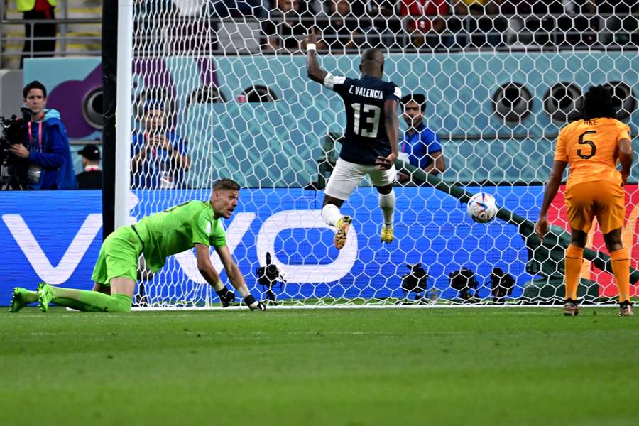 Enner Valencia înscrie cel de-al treilea său gol pentru Ecuador la Cupa Mondială