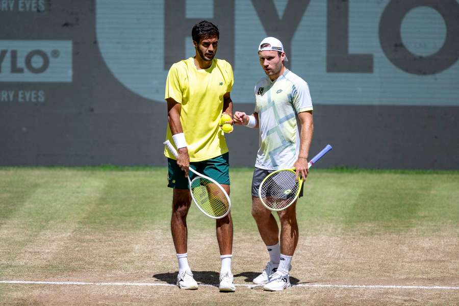 Francisco Cabral joga com o austríaco Lucas Miedler
