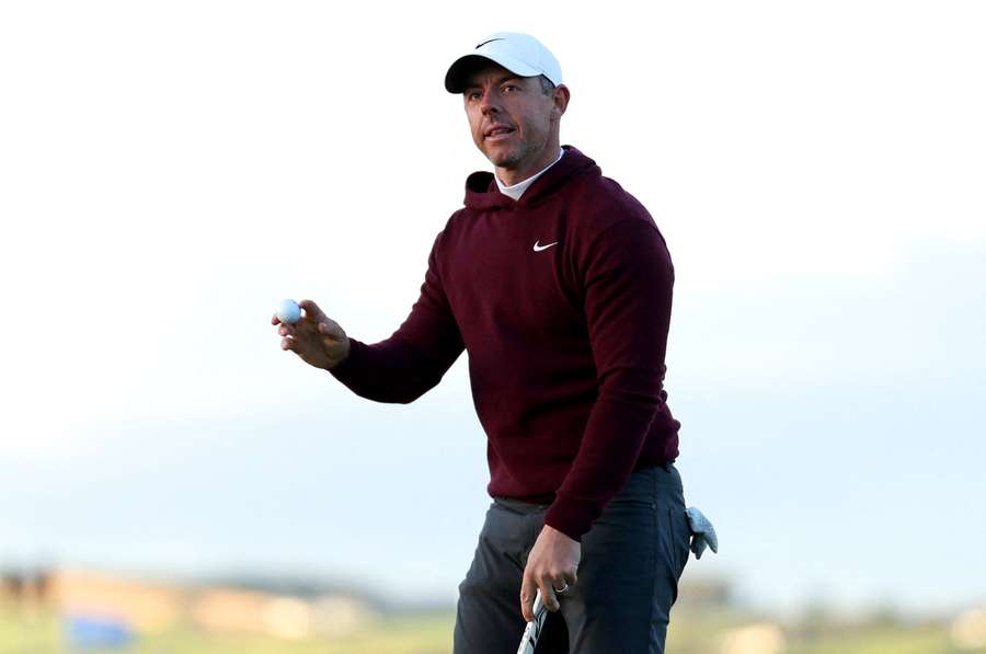 Rory McIlroy in contention at Irish Open after strong finish ...