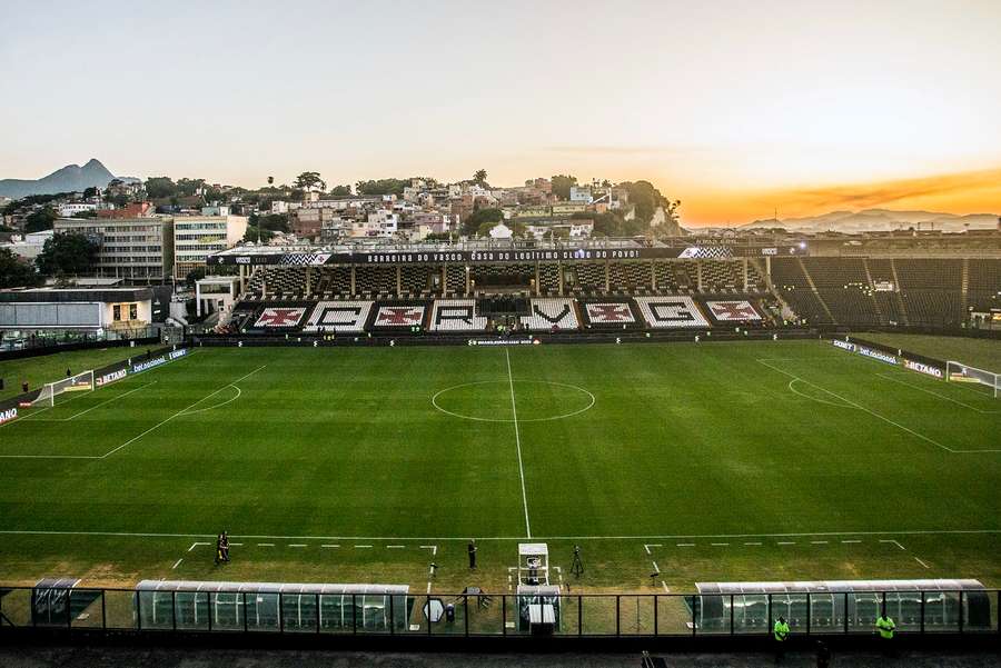 Vasco voltará a jogar no São Januário mas à porta fechada