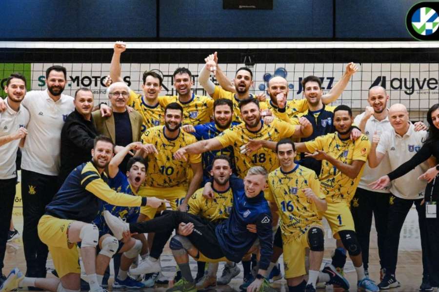 Corona Braşov s-a calificat în play-off
