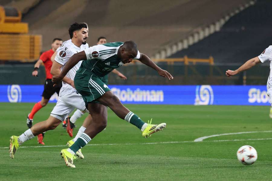 Andrews Tetteh dal Plzni v Aténách dva góly. Andrews Tetteh dal Plzni v Aténách dva góly.