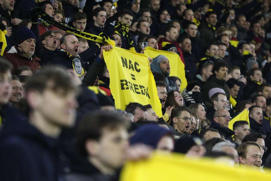 NAC Breda-Willem II is de eerste stilgelegde wedstrijd sinds de nieuwe KNVB-richtlijnen