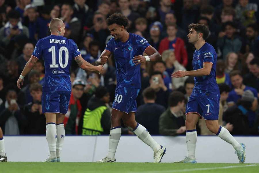 Chelsea passou com facilidade pelo Gent