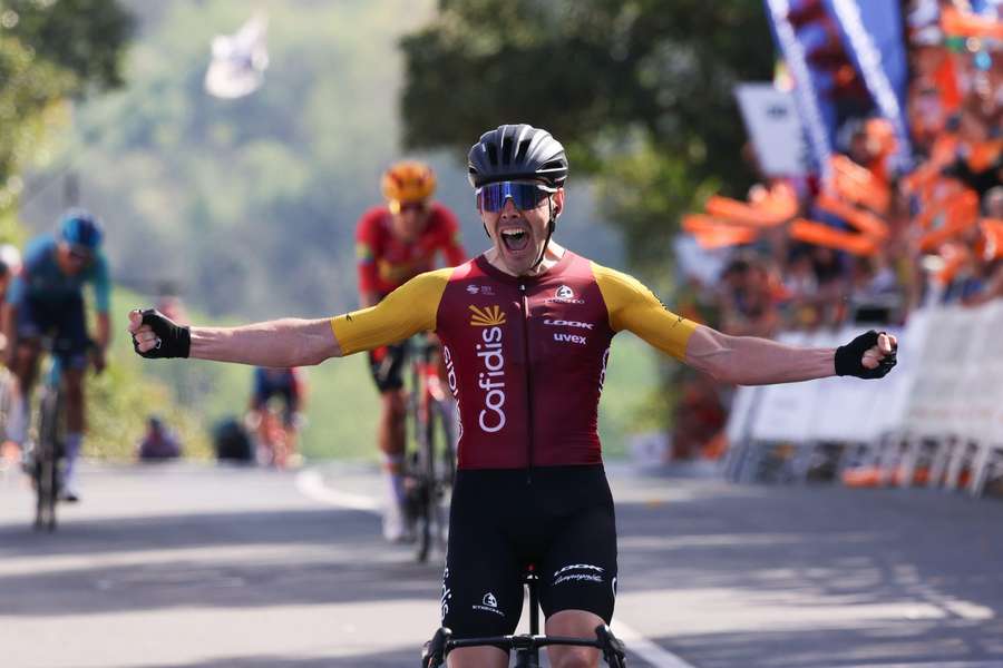 Ciclistul spaniol Alex Aranburu (Cofidis) a câştigat joi (9 aprilie) etapa a 4-a a Turului Țării Bascilor