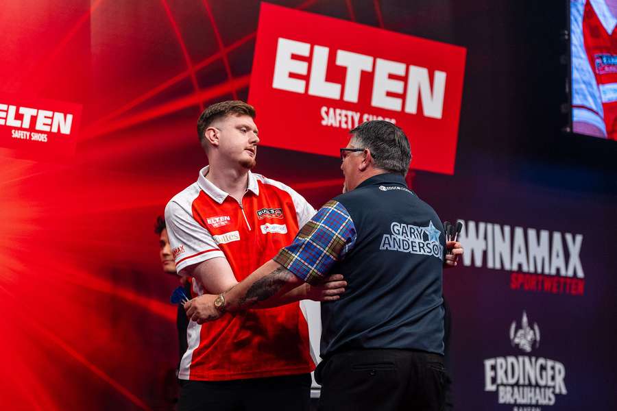 Springer knocks out Anderson as Clayton excels in Sindelfingen