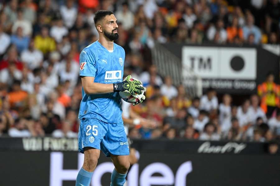 Valencia's Georgian goalkeeper #25 Giorgi Mamardashvili