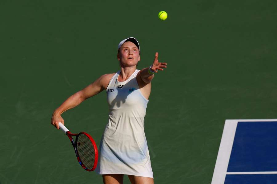 Rybakina skreczowała w Dubaju, więc Świątek utrzyma drugie miejsce w rankingu