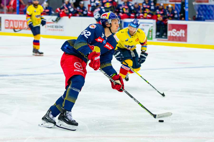 Hokejisté Salcburku sice v utkání vedli, ale nakonec prohráli 2:3.