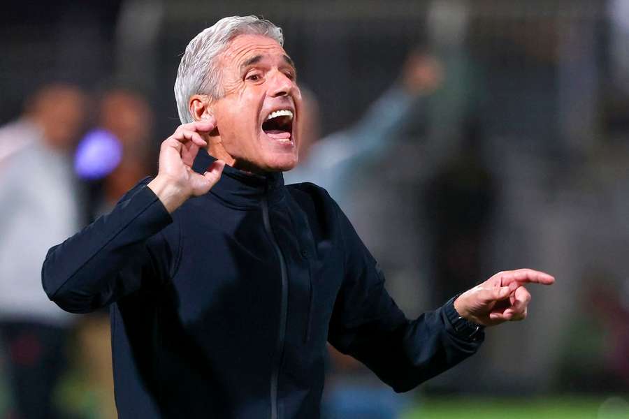 Luís Castro prestes a abraçar novo desafio fora de Portugal