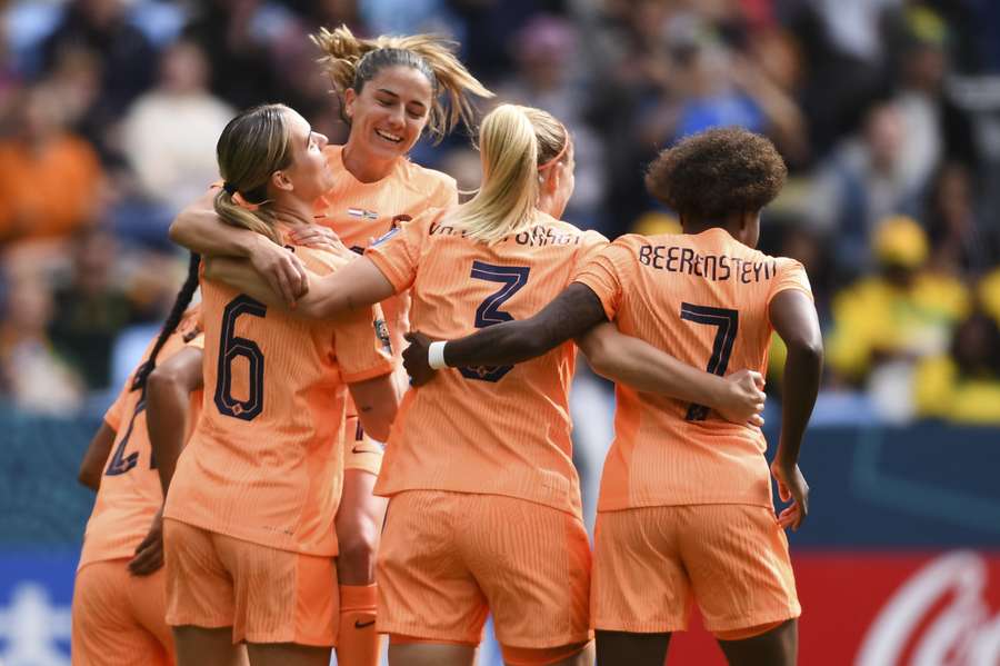 Hanneke Mensink gaat aan de slag als perschef van de Nederlandse voetbalsters