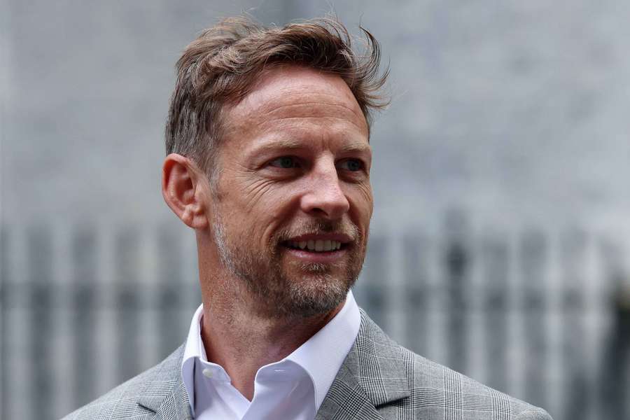 Jenson Button rozstaje się z profesjonalnym sportem. "Chcę spędzać więcej czasu z rodziną"