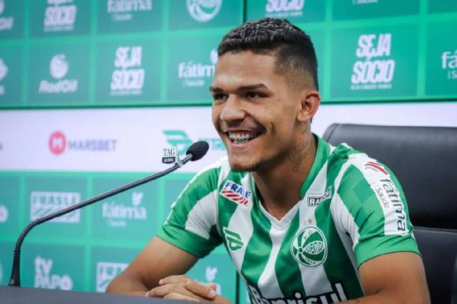 Jogador afirma não se lembrar de transferência recebidas 