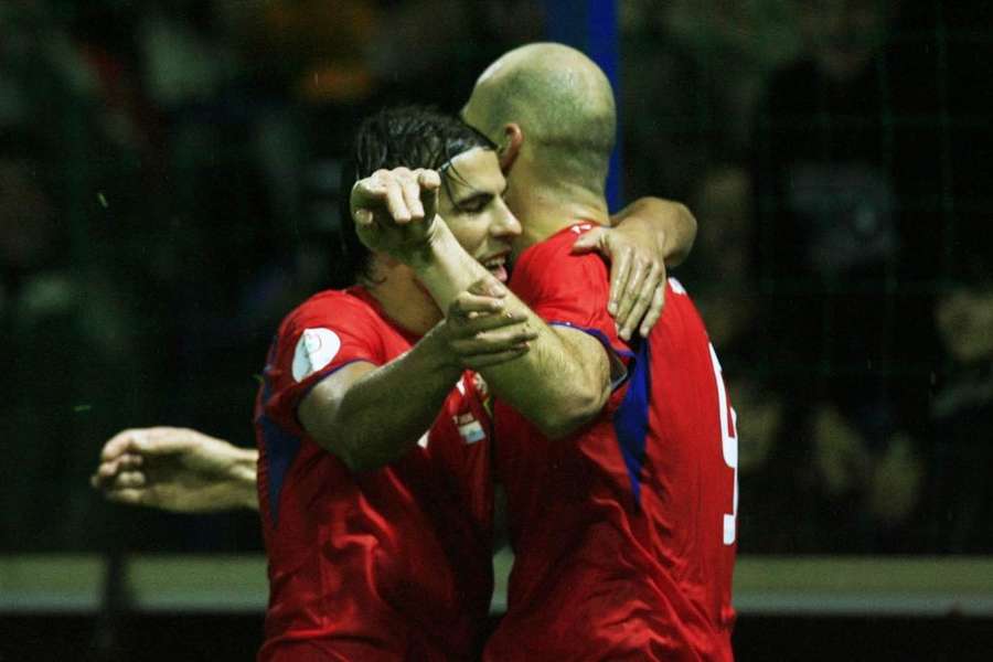 Zleva Milan Baroš a Jan Koller.