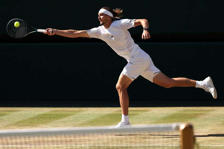Zverev in allungo Zverev in allungo