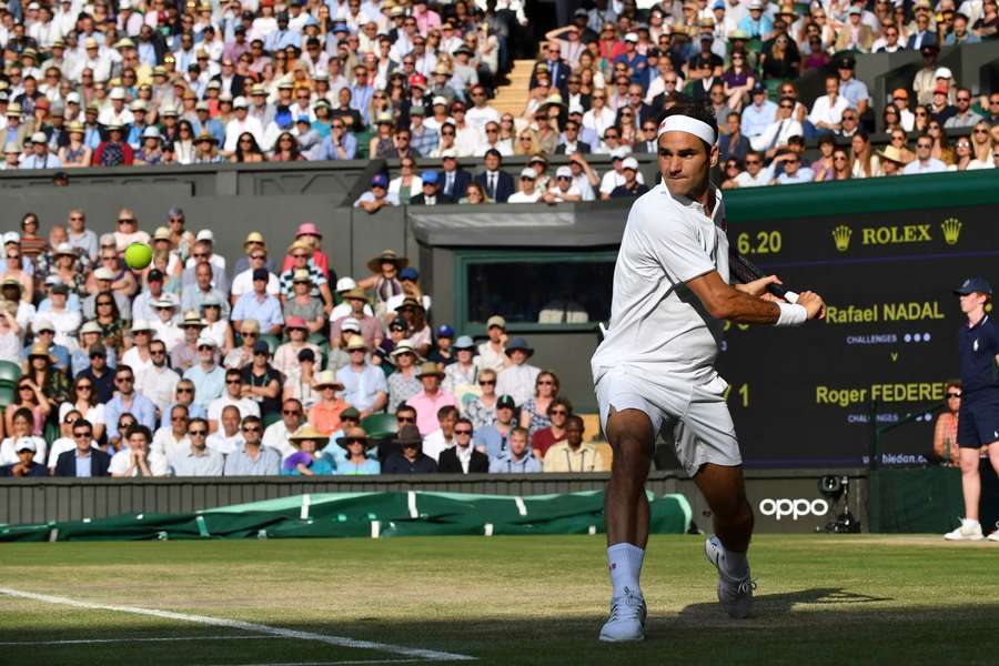 Čtvrtstoletí tenisového génia: Památné zápasy a momenty Rogera Federera
