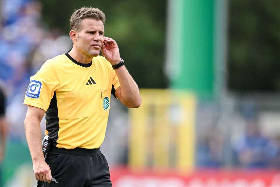 Felix Brych machte bei seinenm Comeback keine gute Figur