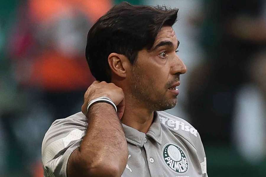 Palmeiras cancelou conferência de Abel Ferreira após o encontro