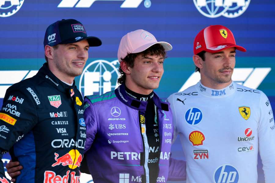 Verstappen und Leclerc werde Antonelli im Mercedes jagen
