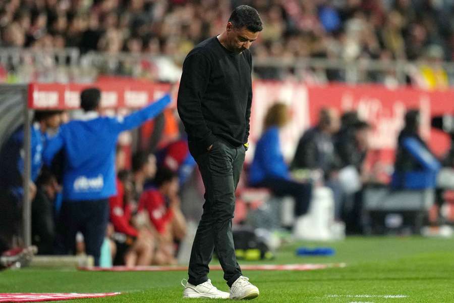 Míchel, cabizbajo en Montilivi