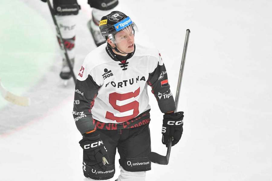 Pavel Kousal nastřílel Plzni svůj premiérový extraligový hattrick. Pavel Kousal nastřílel Plzni svůj premiérový extraligový hattrick.
