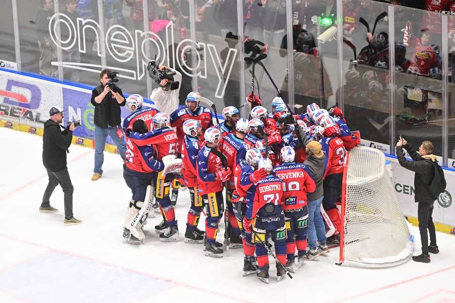 Pardubice slaví postup do finále.