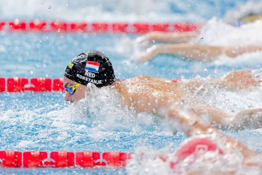 Korstanje zwemt weer Nederlands record op 100 meter vlinderslag
