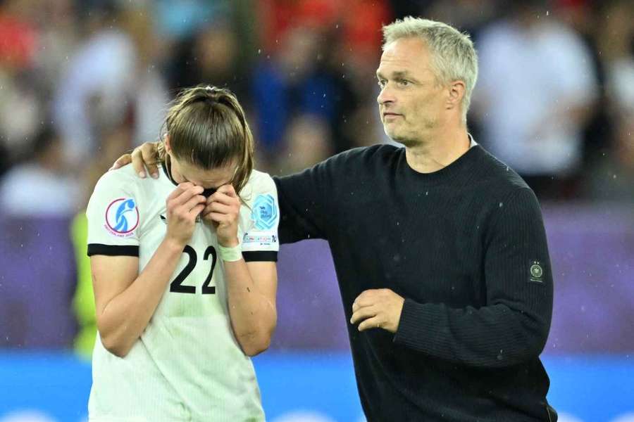 Christian Wück bleibt Damen-Bundestrainer