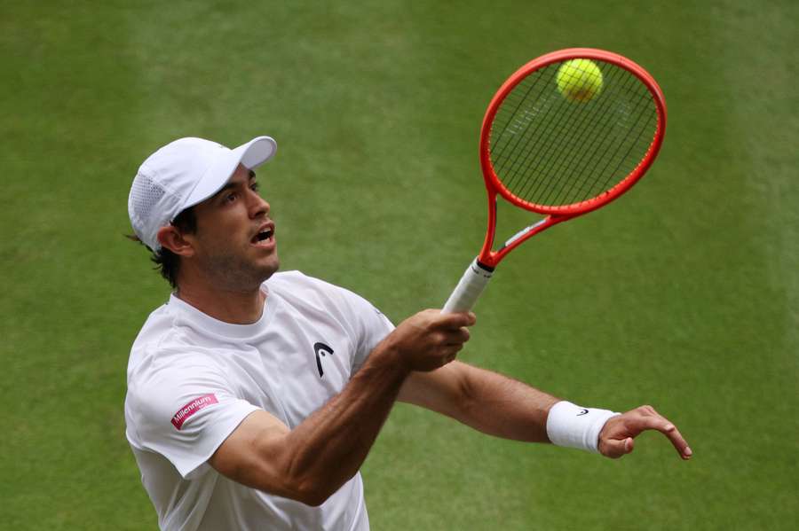 Nuno Borges em ação em Wimbledon Nuno Borges em ação em Wimbledon