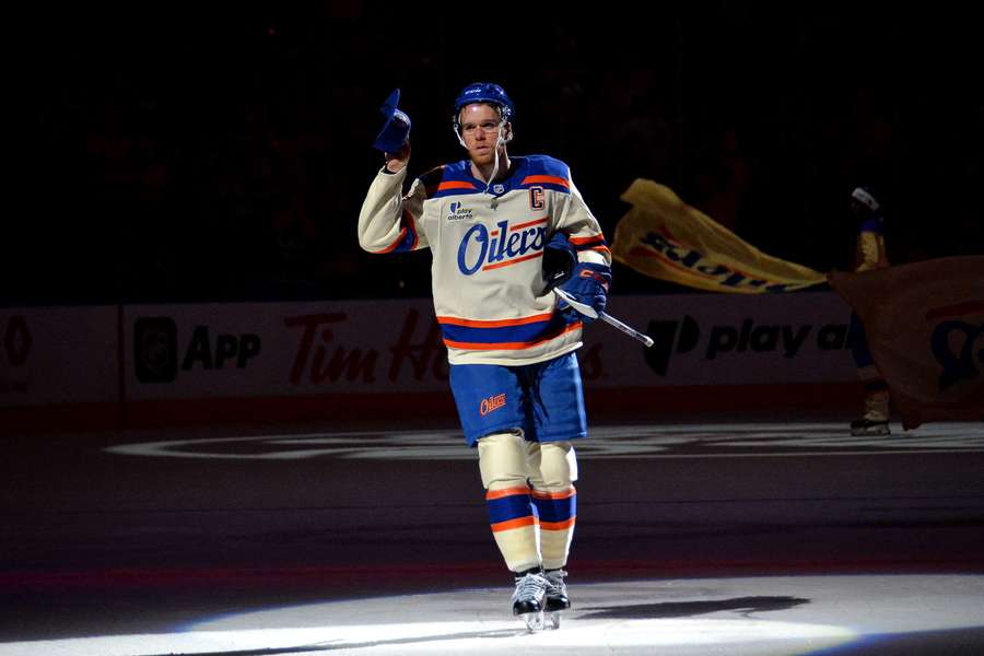 McDavid prvou hviezdou mesiaca december.
