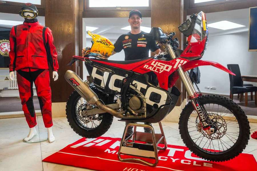 Martin Michek představuje novou motorku pro Rallye Dakar. Martin Michek představuje novou motorku pro Rallye Dakar.