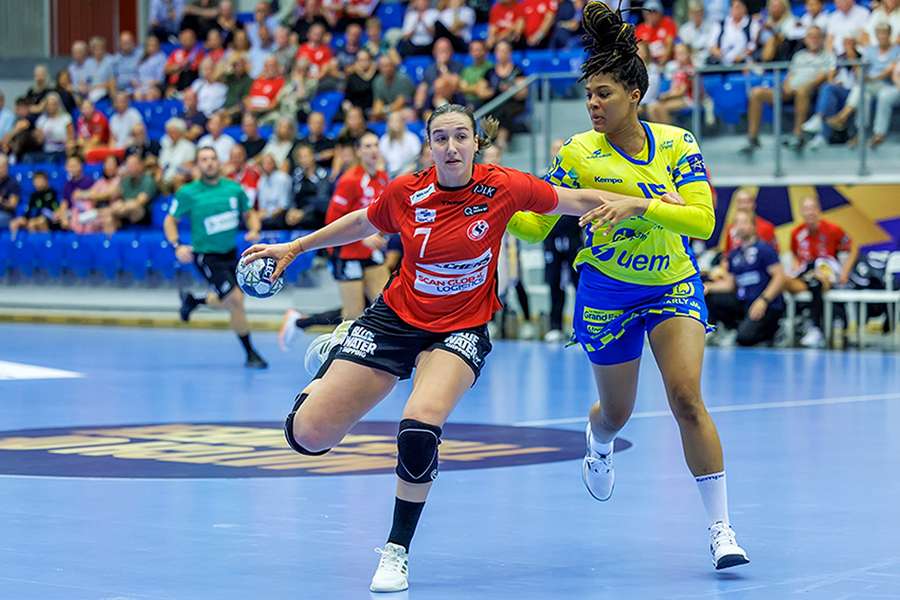 Tabea Schmid in action for Team Esbjerg