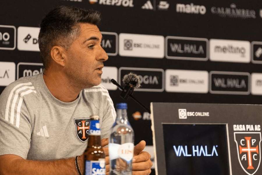 Alexandre Santana, treinador-adjunto do Casa Pia