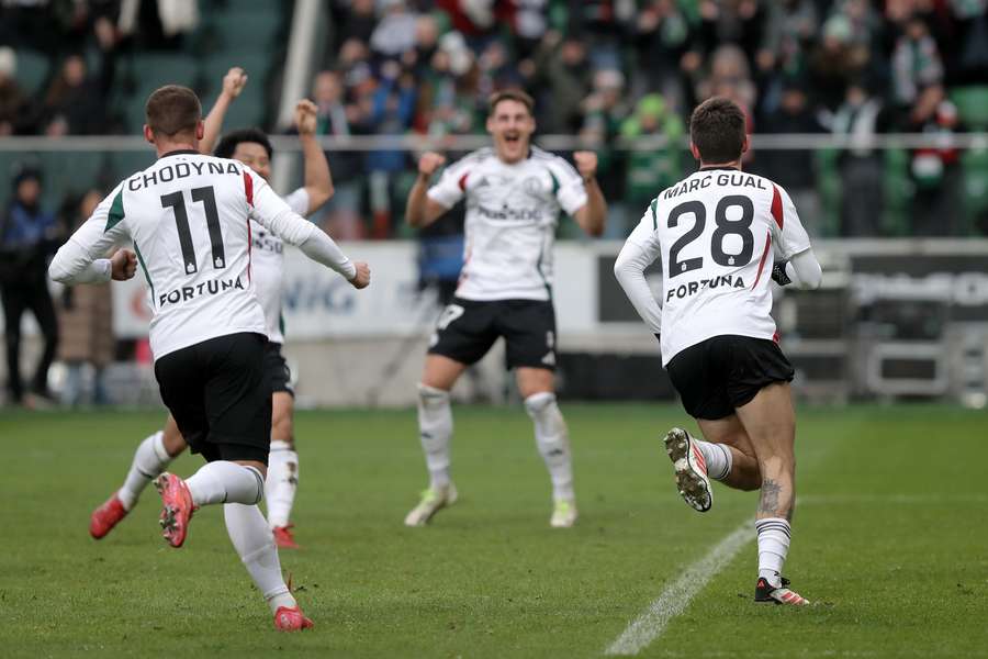 Legia wejdzie w partnerstwo z sensacyjnym beniaminkiem? Z Pogonią jej po drodze