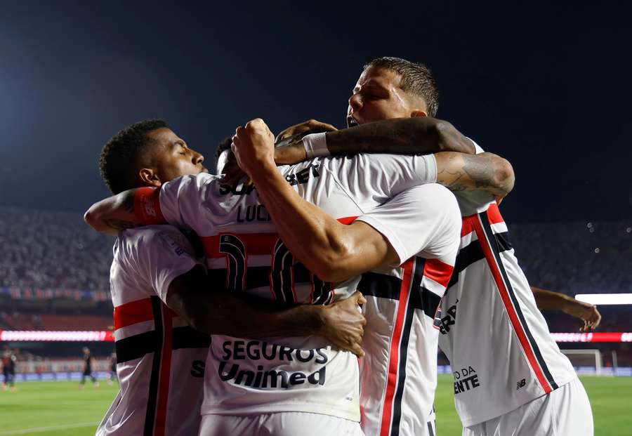 São Paulo venceu o Bragantino no MorumBIS São Paulo venceu o Bragantino no MorumBIS