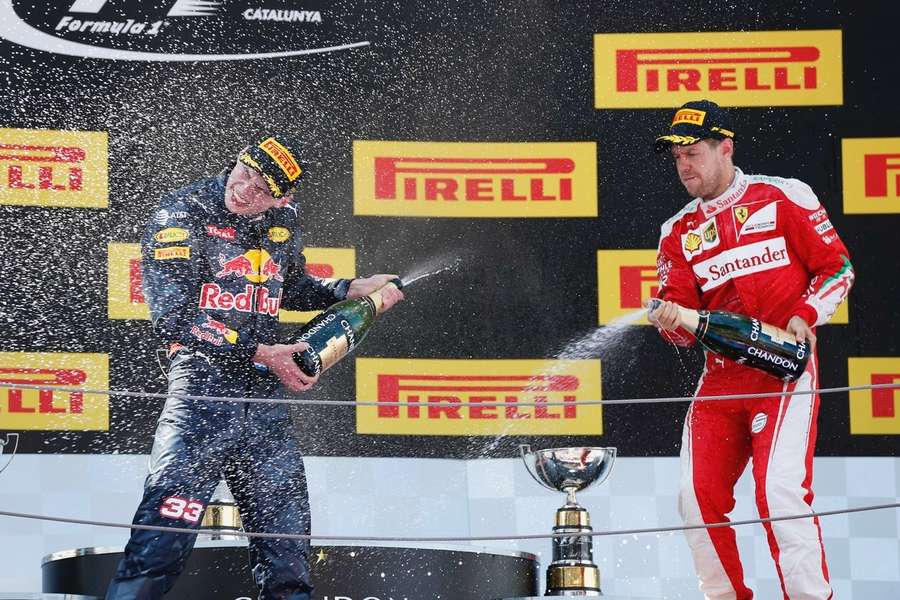 Vettel e Verstappen ganharam 53 corridas cada um